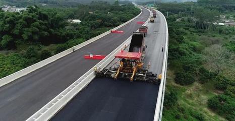 國(guó)慶不停工，大潮高速潮州段沖刺10月底路面工程完工